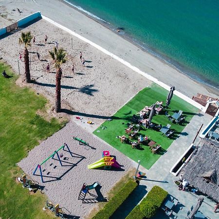 Hotel Golden Sun Néa Meságkala Exteriör bild