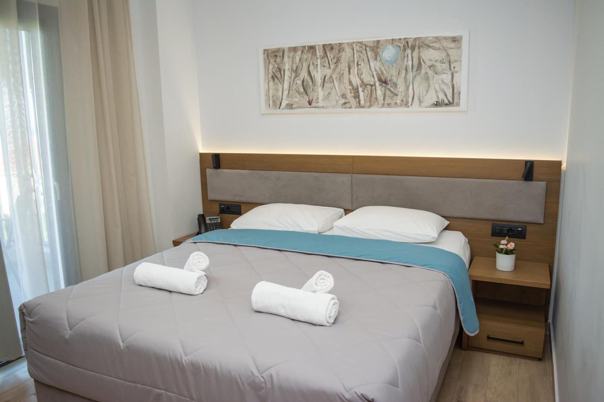 Hotel Golden Sun Néa Meságkala Exteriör bild